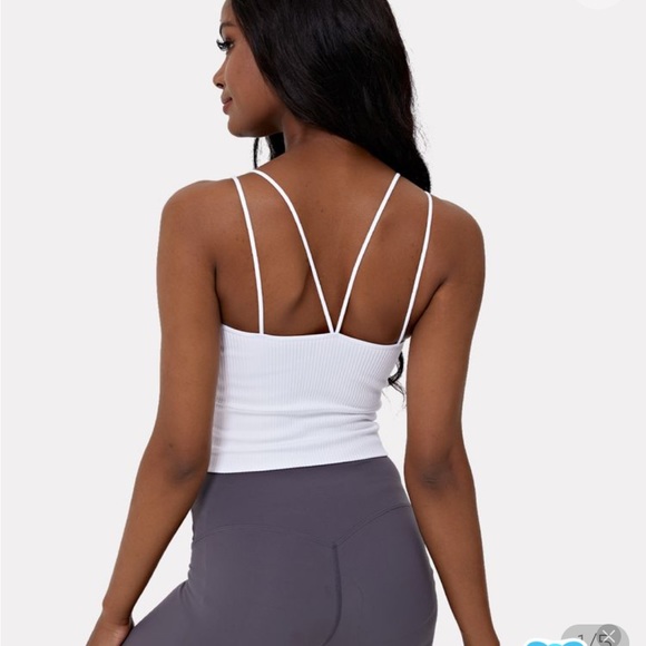 Halara Cropped Yoga Tank - Picture 2 of 4